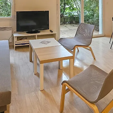 2 Bedroom In * Le Pellerin