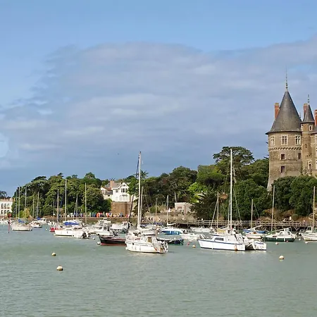 2 Bedroom In アパート *